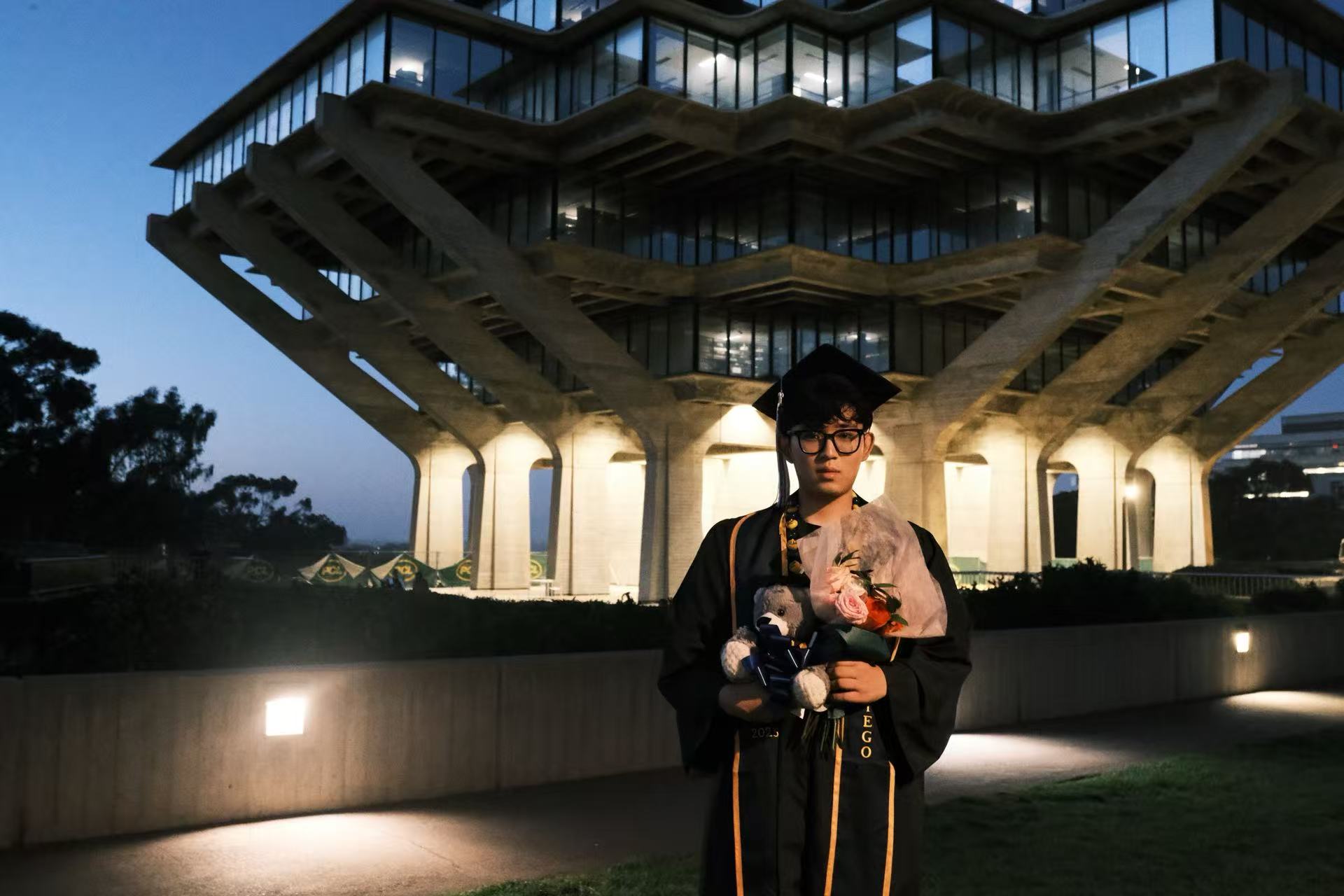 Portrait of Shuting Chen